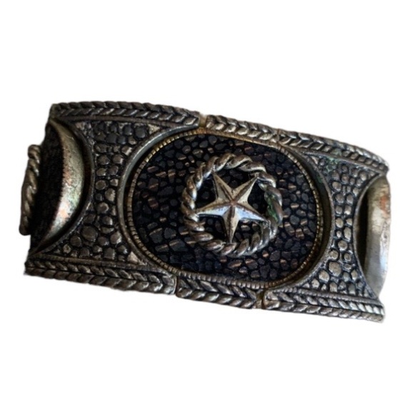 Vintage Texas Star Lone Star Stretch Metal Fashion Bracelet Unisex Mens Woman’s - Picture 1 of 6